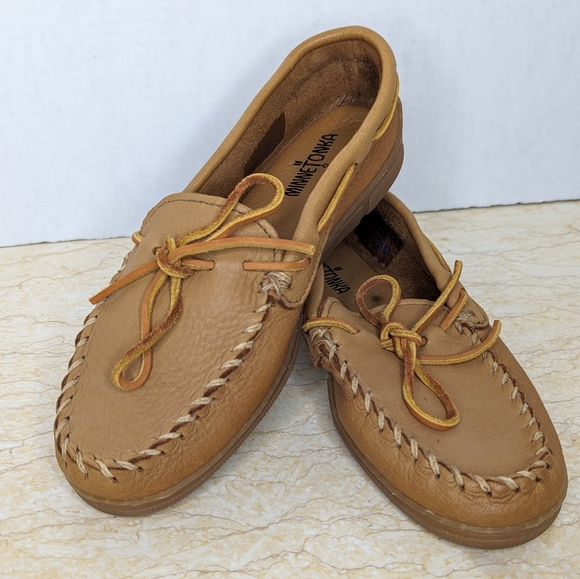 Minnetonka Other - Minnetonka Classic Durable Moosehide Tan Comfort Slipper Moccasin Mens Size 9.5